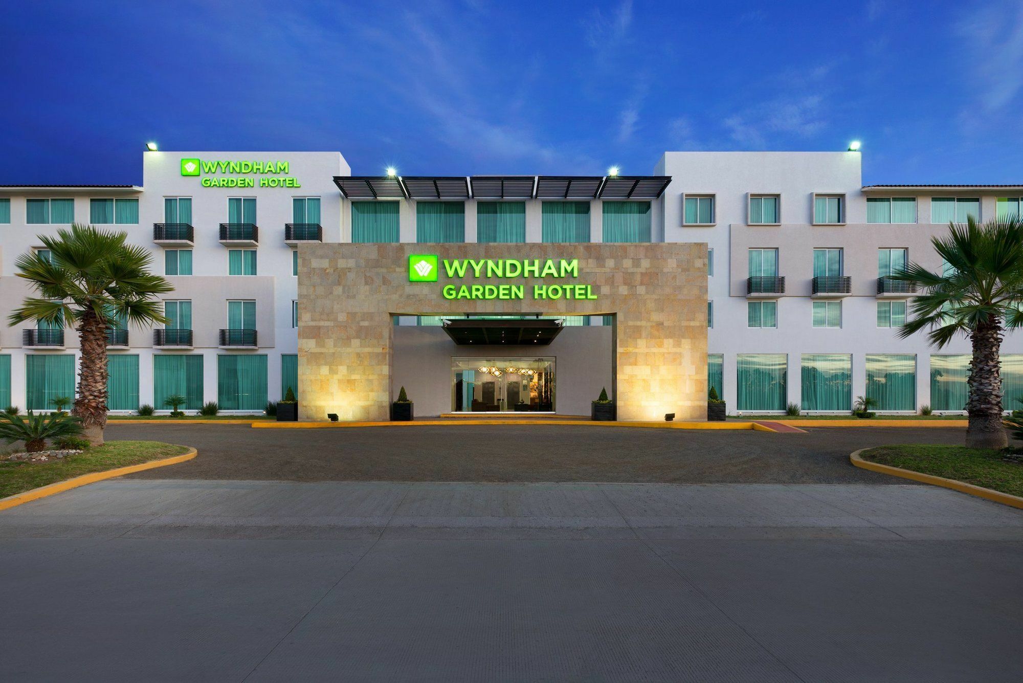 Wyndham Garden Silao Bajío Aeropuerto Hotel Exterior foto